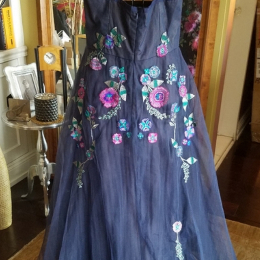 MARCHESA NOTTE Evening Gown - Picture 6 of 14